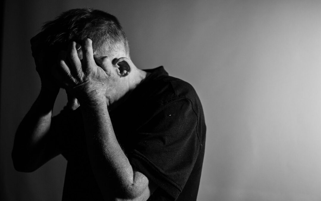 Oorzaken voor opgekropte woede bij mannen met een midlifecrisis
